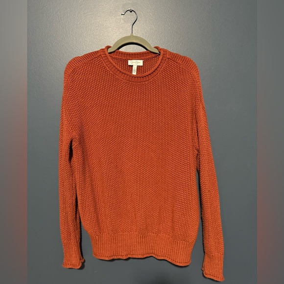Jessica Simpson Sweater - Picture 1 of 3